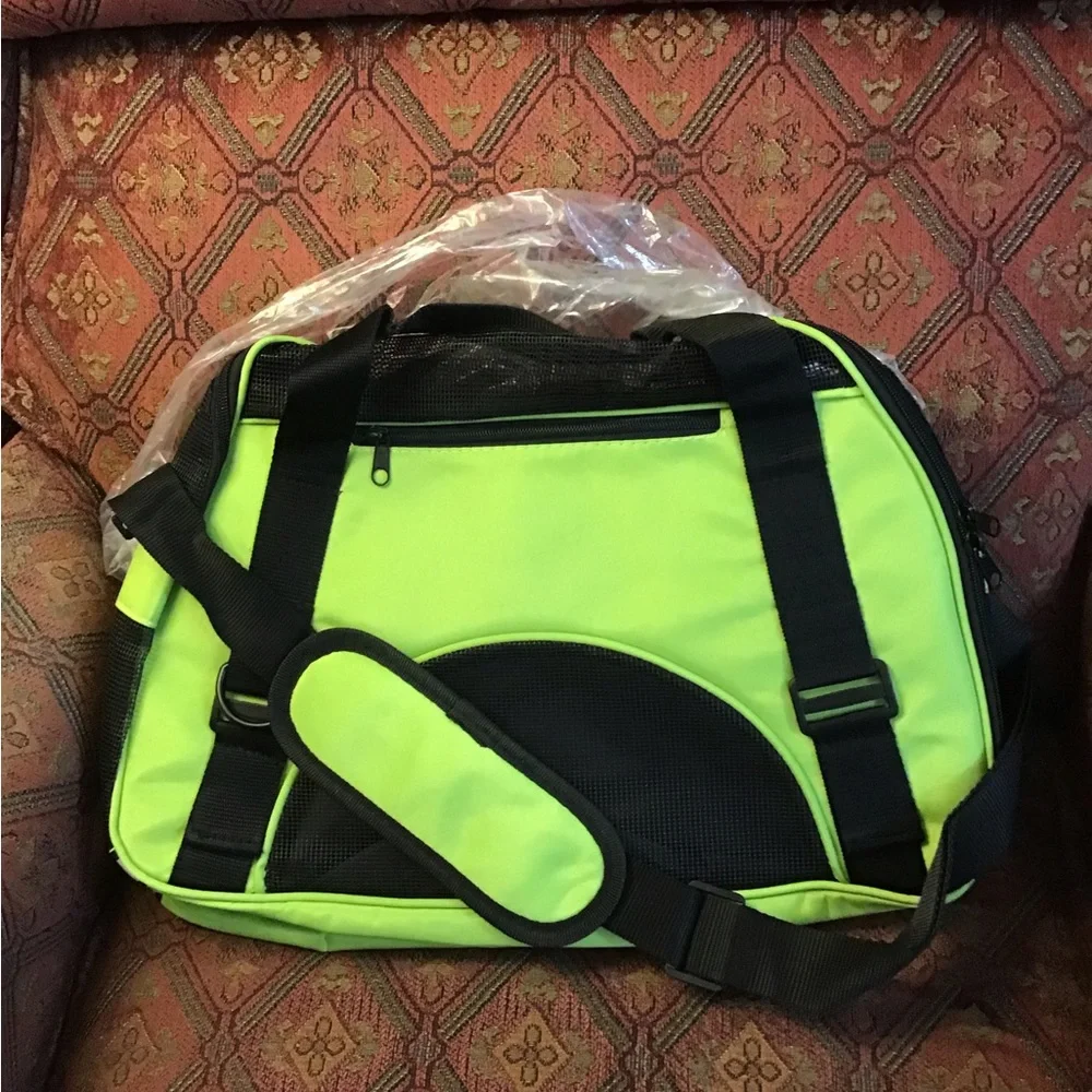 Dog -Cat pet Carrier bag green ,black new high quality! Packing airline approved